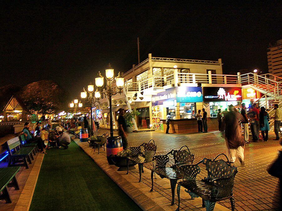 lahore Gawalmandi food street is the one of the Best place to visit in lahore 