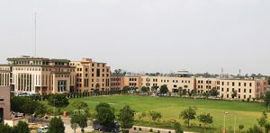 University of Management and Technology lahroe